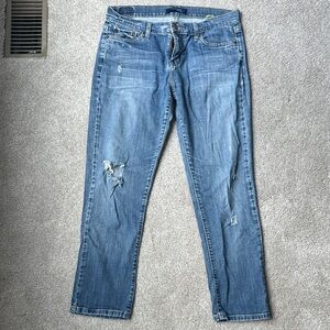 Levi’s Classic Blue Distressed Women Jeans